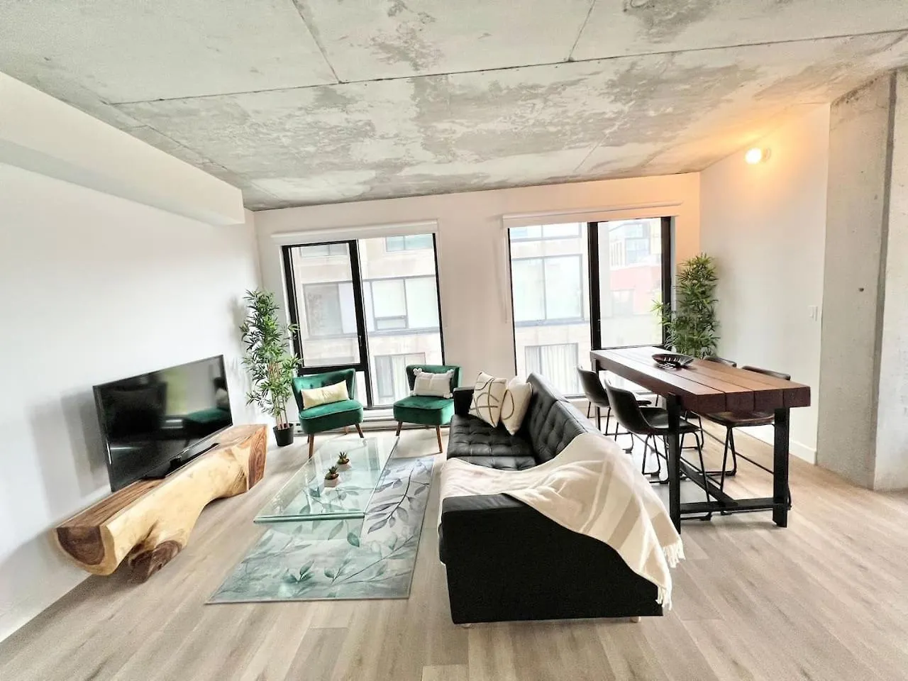 Nice 2 Bedroom Apartment In Old Port Zm8 Montreal