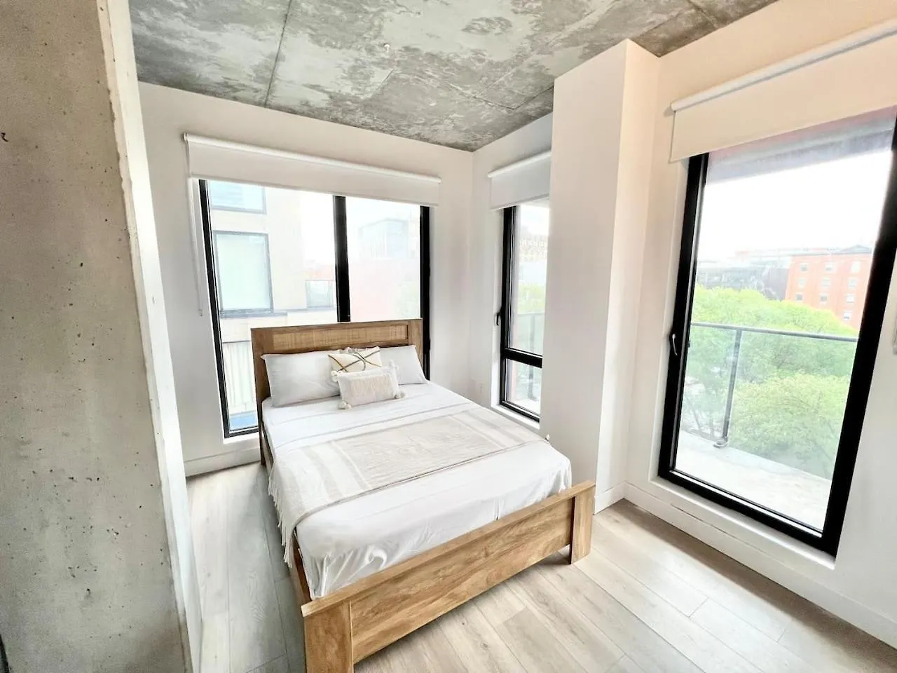 Nice 2 Bedroom Apartment In Old Port Zm8 Montreal